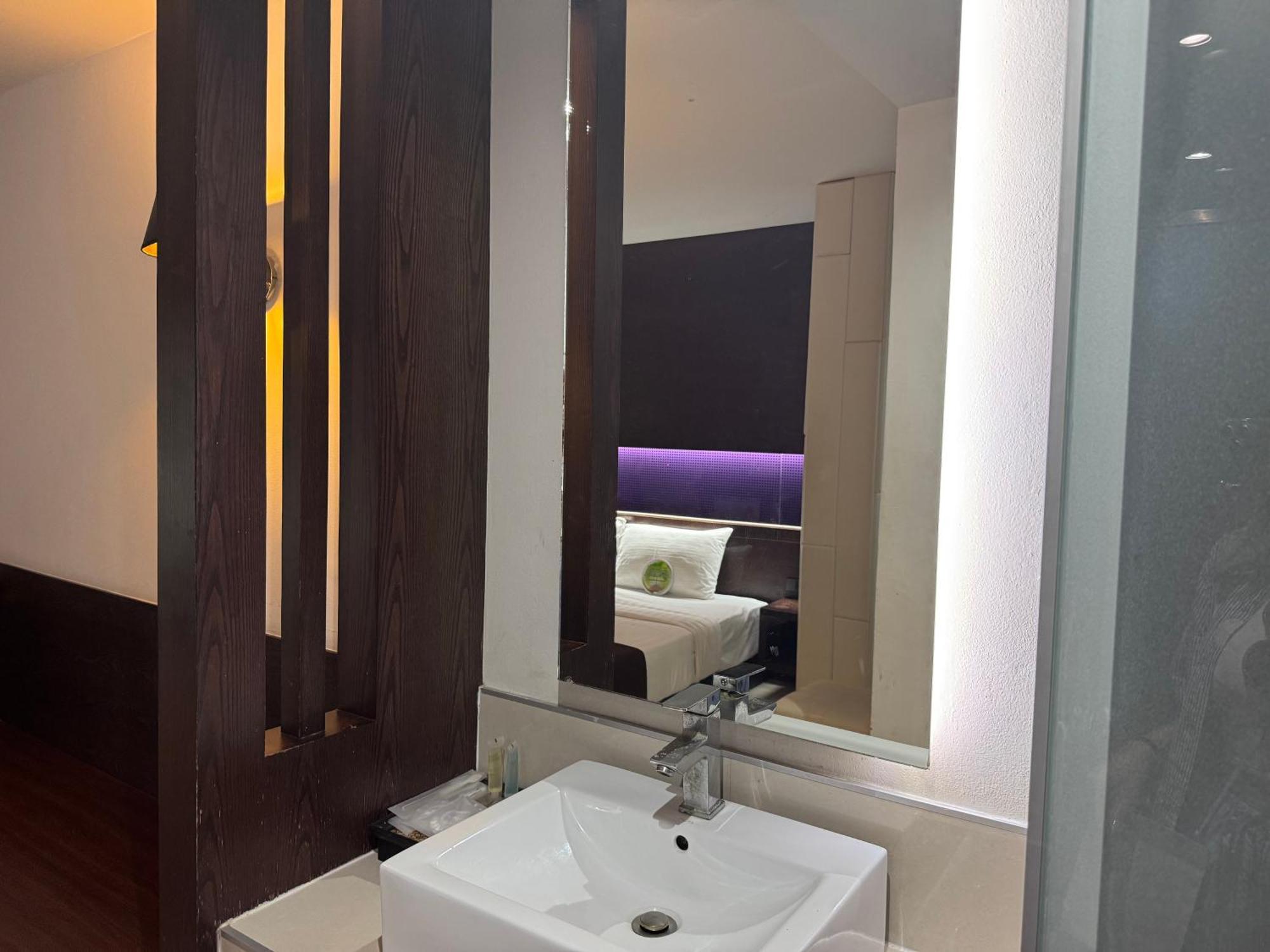 Collection O The Bangkok Airport Link Suite Bagian luar foto