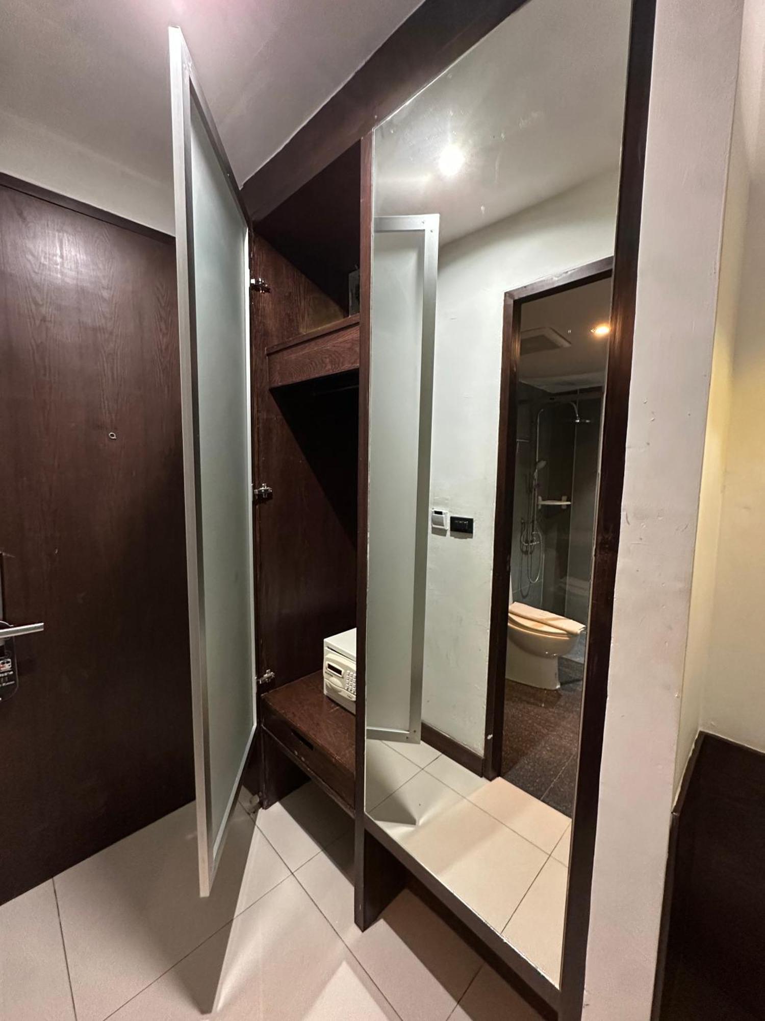 Collection O The Bangkok Airport Link Suite Bagian luar foto