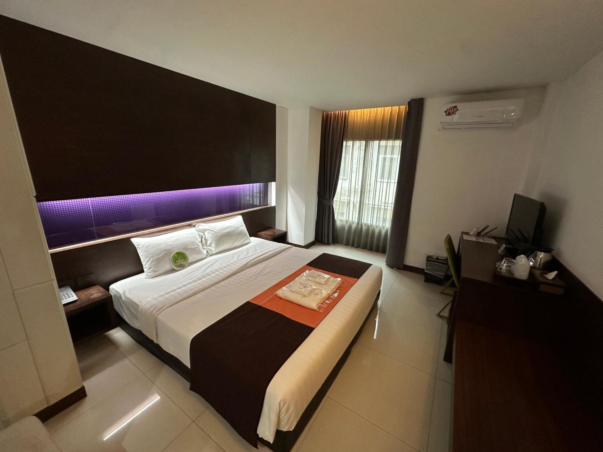 Collection O The Bangkok Airport Link Suite Bagian luar foto